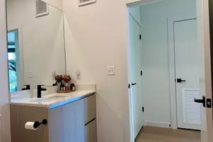 2209 S 1st St, Austin, TX 78704 - Photo 23