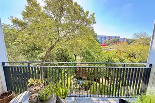 2209 S 1st St, Austin, TX 78704 - Photo 13