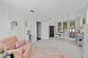 622 W 7th St, Taylor, TX 76574 - Photo 25