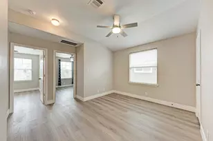 8708 Wood Stork Dr, Austin, TX 78729 - Photo 17