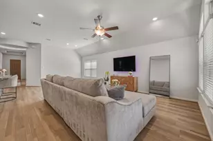 918 Leadtree Loop, Buda, TX 78610 - Photo 9