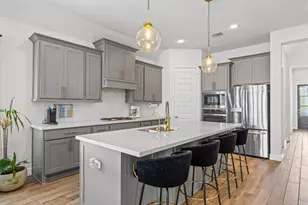 108 Chinaberry Bnd, Bastrop, TX 78602 - Photo 5