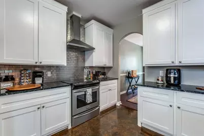 20501 Bee Hive Lane, Spicewood, TX 78669 - Photo 15