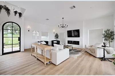 1604 Cliffwood Drive, Austin, TX 78733 - Photo 9