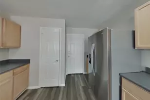 5617 Victory Gallop Dr, Del Valle, TX 78617 - Photo 5