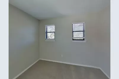 5617 Victory Gallop Drive, Del Valle, TX 78617 - Photo 13