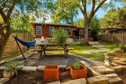 2209 La Casa Drive, Austin, TX 78704 - Photo 17