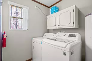 6300 Libyan Dr, Austin, TX 78745 - Photo 17