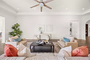 2210 University Club Dr, Austin, TX 78732 - Photo 3