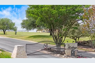 377 Heritage Loop, Hutto, TX 78634 - Photo 13
