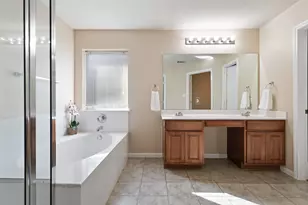 4423 Meadowside Ln, Round Rock, TX 78665 - Photo 13
