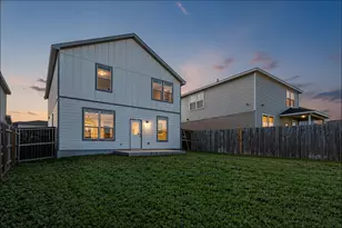 449 Stone Water Ln, Jarrell, TX 76588 - Photo 21