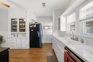 255 S Lampasas St, Bertram, TX 78605 - Photo 15