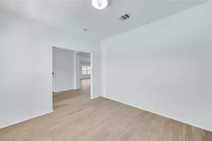 19700 San Chisolm Dr, Round Rock, TX 78664 - Photo 7