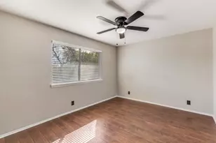 12901 Lamplight Village Ave, Austin, TX 78727 - Photo 17