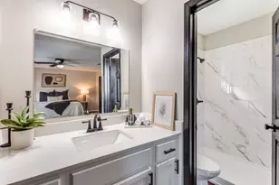 12901 Lamplight Village Ave, Austin, TX 78727 - Photo 15