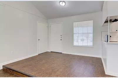 5703 Gloucester Lane #B, Austin, TX 78723 - Photo 3