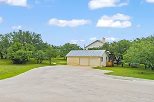 271 Summit Dr, Round Mountain, TX 78663 - Photo 35