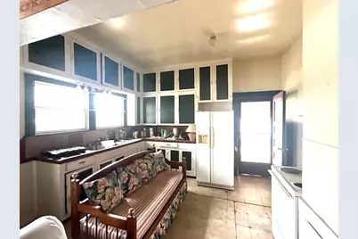 206 Hinton Street, Three Rivers, TX 78071 - Photo 11