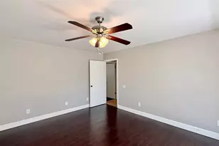 3402 Blumie St, Austin, TX 78745 - Photo 9
