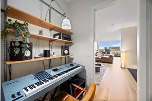 555 E 5th St, Austin, TX 78701 - Photo 19