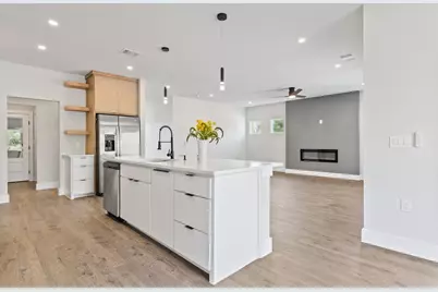 320 Kahana Lane, Bastrop, TX 78602 - Photo 11