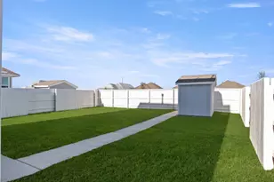 153 Daylily Dr, Elgin, TX 78621 - Photo 31