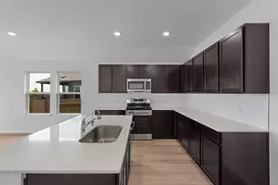 13701 Tucker Hedge Pass, Elgin, TX 78621 - Photo 11
