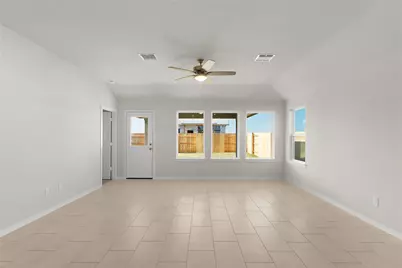 13701 Tucker Hedge Pass, Elgin, TX 78621 - Photo 3