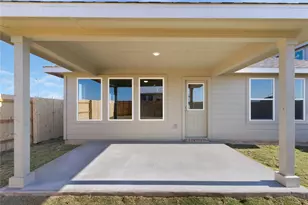 13701 Tucker Hedge Pass, Elgin, TX 78621 - Photo 31