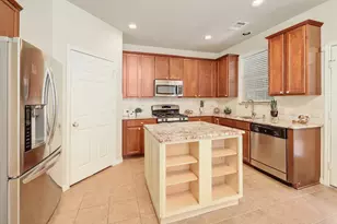 1310 Parmer Ln, Austin, TX 78727 - Photo 13