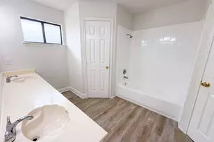 16207 Parkway Dr, Pflugerville, TX 78660 - Photo 9