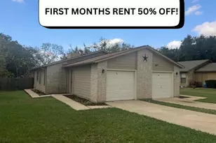 807 Lloyd Ln, Elgin, TX 78621 - Photo 1