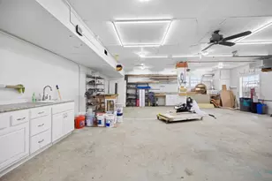 610 Eastview Dr, Georgetown, TX 78626 - Photo 9