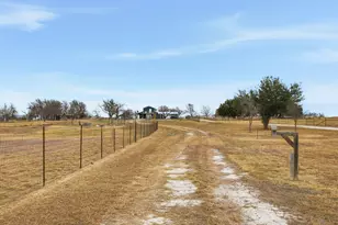 610 Eastview Dr, Georgetown, TX 78626 - Photo 3