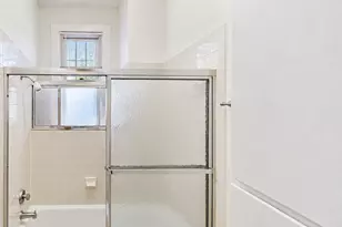 1101 W 22 1/2 St, Austin, TX 78705 - Photo 15