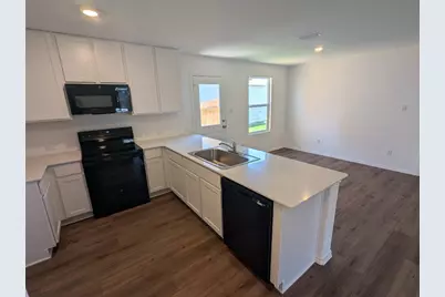 583 Commander Abbott Drive, Jarrell, TX 76537 - Photo 7