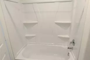 583 Commander Abbott Dr, Jarrell, TX 76537 - Photo 15