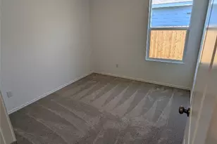 583 Commander Abbott Dr, Jarrell, TX 76537 - Photo 19