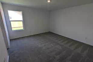 583 Commander Abbott Dr, Jarrell, TX 76537 - Photo 9