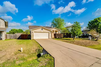 267 Carolyns Way, Buda, TX 78610 - Photo 5