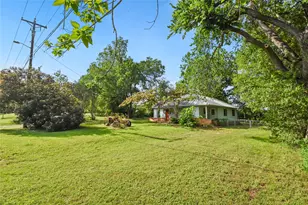 528 Old McDade Rd, Elgin, TX 78621 - Photo 37
