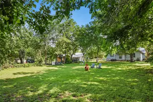 528 Old McDade Rd, Elgin, TX 78621 - Photo 35