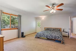 528 Old McDade Rd, Elgin, TX 78621 - Photo 17