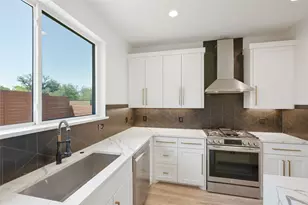 1606 Harvey St, Austin, TX 78702 - Photo 9