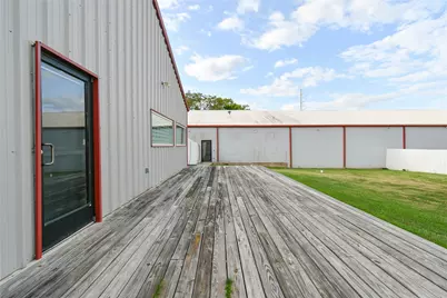 1201 Kessler Avenue, Schulenburg, TX 78956 - Photo 23