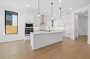 390 Muddy Crk Wy, Kyle, TX 78640 - Photo 5