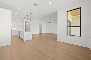 390 Muddy Crk Wy, Kyle, TX 78640 - Photo 7