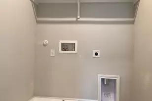 213 Leeland Dr, Liberty Hill, TX 78642 - Photo 19