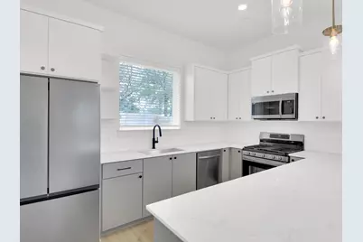 7208 Providence Avenue #3A, Austin, TX 78752 - Photo 11